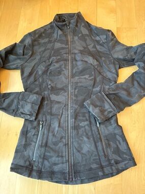 Black Camo Lululemon define jacket